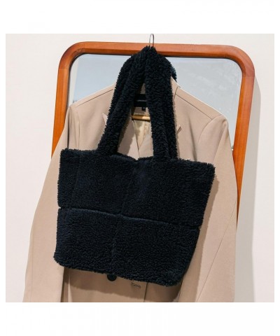 Fall/Winter Large Capacity Shearling Tote BagCasual Outing Versatile Furry Handbag Shearling Bucket Bag Black $19.94 Handbags